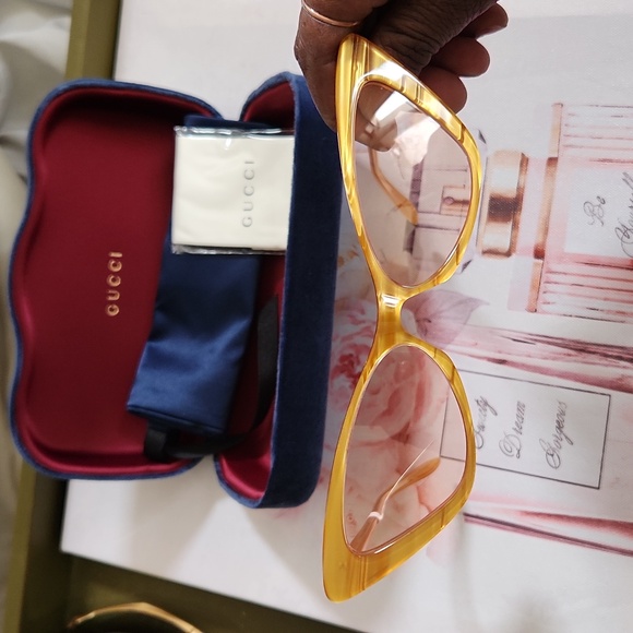 GUCCI NWT Sunglasses Yellow and Pink - Picture 2 of 6